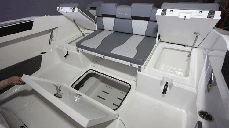 Standard drainable wells under stern seats and dedicated space for Igloo coolbox